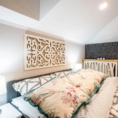 New Warszawa Parking Free * Wola Mrokowska