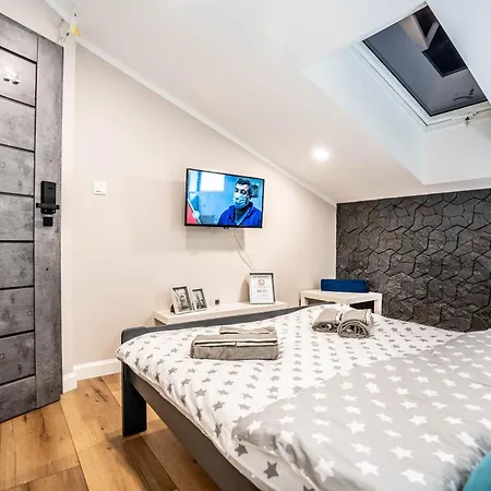 New Warszawa Parking Free * Wola Mrokowska