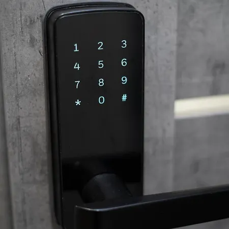 New Warszawa Parking Free *